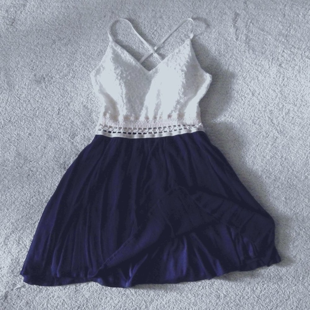 Juniors Mini Dress (Large)